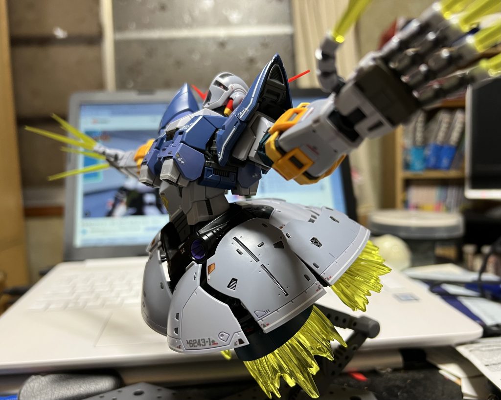 ガンダムウォー（無印）「SP-34 ジオング」風本当は腰からも撃ってるけどねめっちゃいいキットだわ…ラストシューティングセットなのでRGガンダムもそのうち組もうかな…