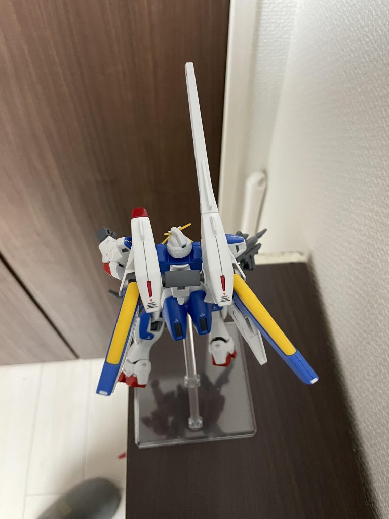 ミノフスキードライブの合わせ目を段落ちモールドで加工してちょっと気に入らなかったので先端にチップを貼り分解できるようにしながらも上手くカッコ良くなったかなと思います。