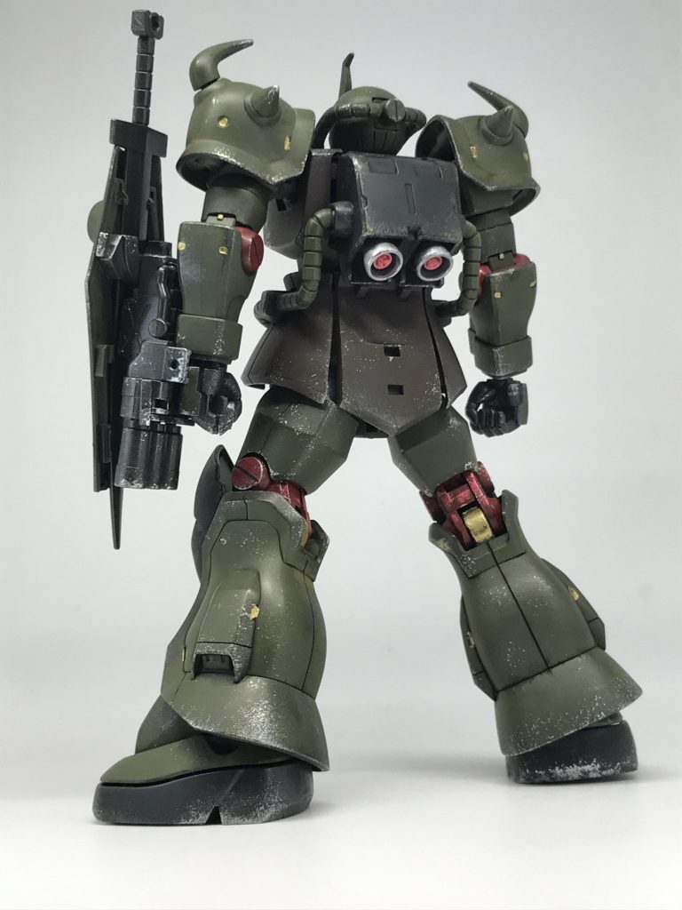 マント付けたら見えないからバーニアは適当にマーカー塗装マント付けないといつもの無塗装ウェザリングの方が良いまであるような…いやいや…まぁ私的には緑や茶系のミリタリー色満載のカラーが好きだからこれはこれでよしとしよう😃 おまけ