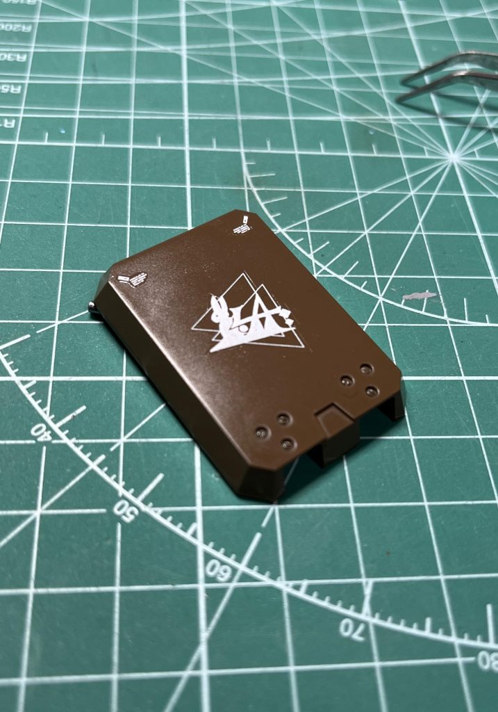 デカールはオリジナルでデザインしたものを、知人モデラーさんに印刷していただきました！こーゆーのやってみたかったんだよね〜✨