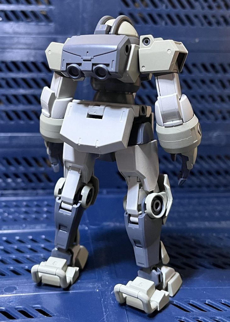 デミ・トレーナー–3枚目/制作者：けーた