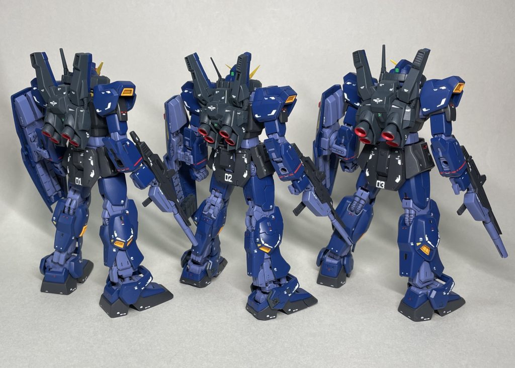 エコプラ、RGと並べて うしろ