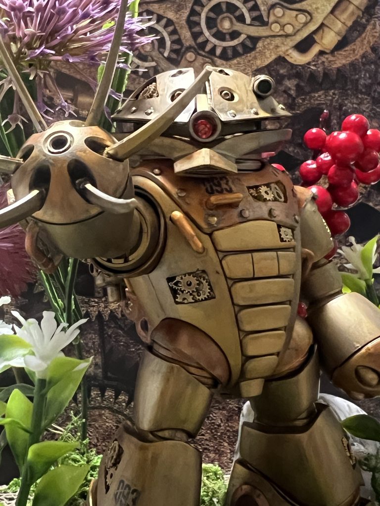 初めてのスチームパンク。今回は、いつもお世話になっている友達のプレゼントでアッガイ欲しいと言われたので極力アッガイ感を損なわないように気をつけて創りました。今年1年の技術の集大成として頑張ってみました。来年もまたよろしくお願いします😁👍