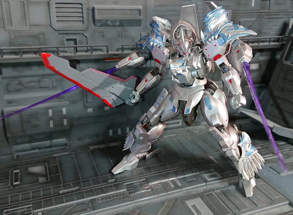 サブアームからビームサーベル