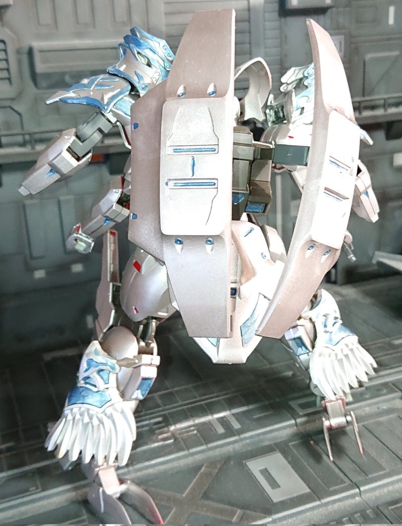 銀騎士ダリルバルデ–5枚目/制作者：アレス