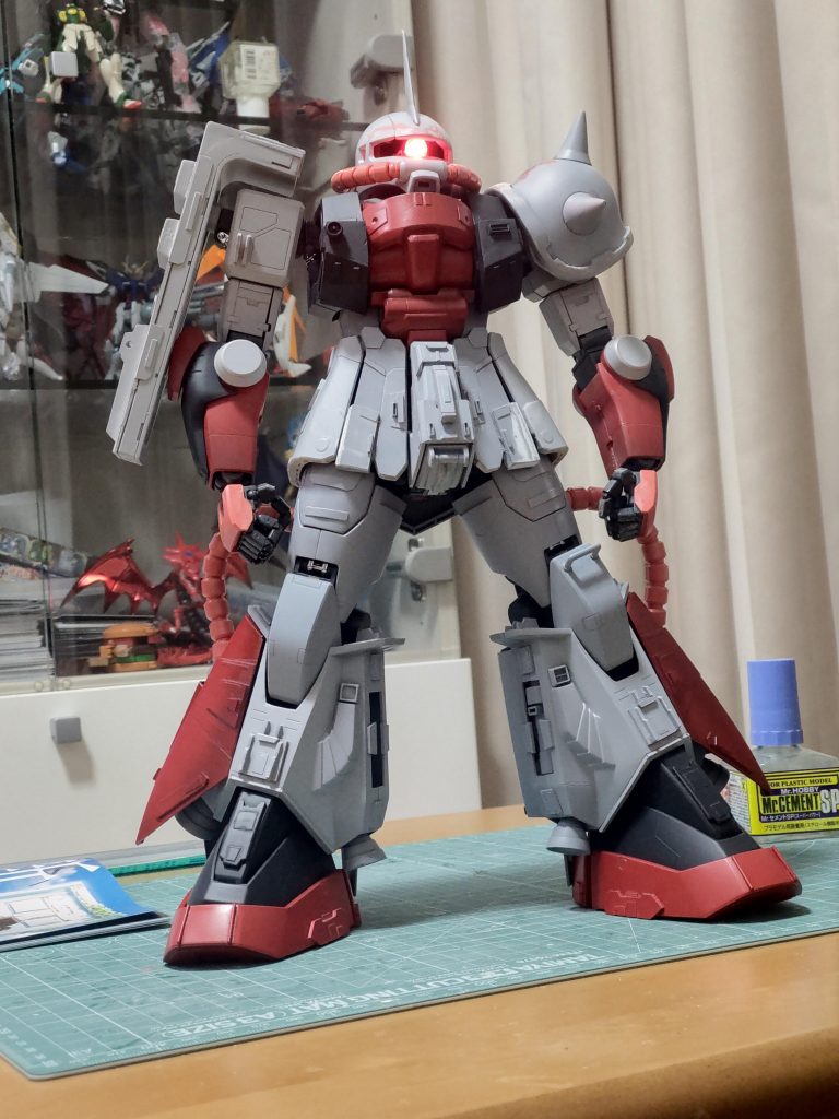 赤は主にブライトレッドとイタリアンレッドとモンザレッドを使用。ほんのり違いがわかるかしら?