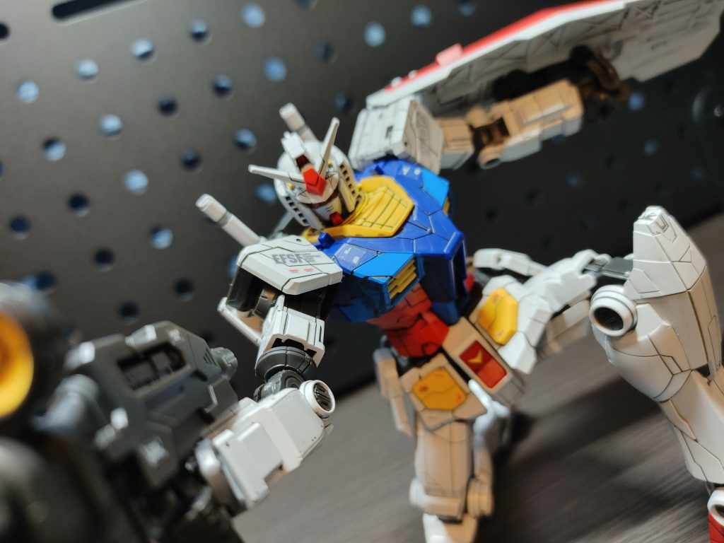 膝立ち姿も旬悦ですね