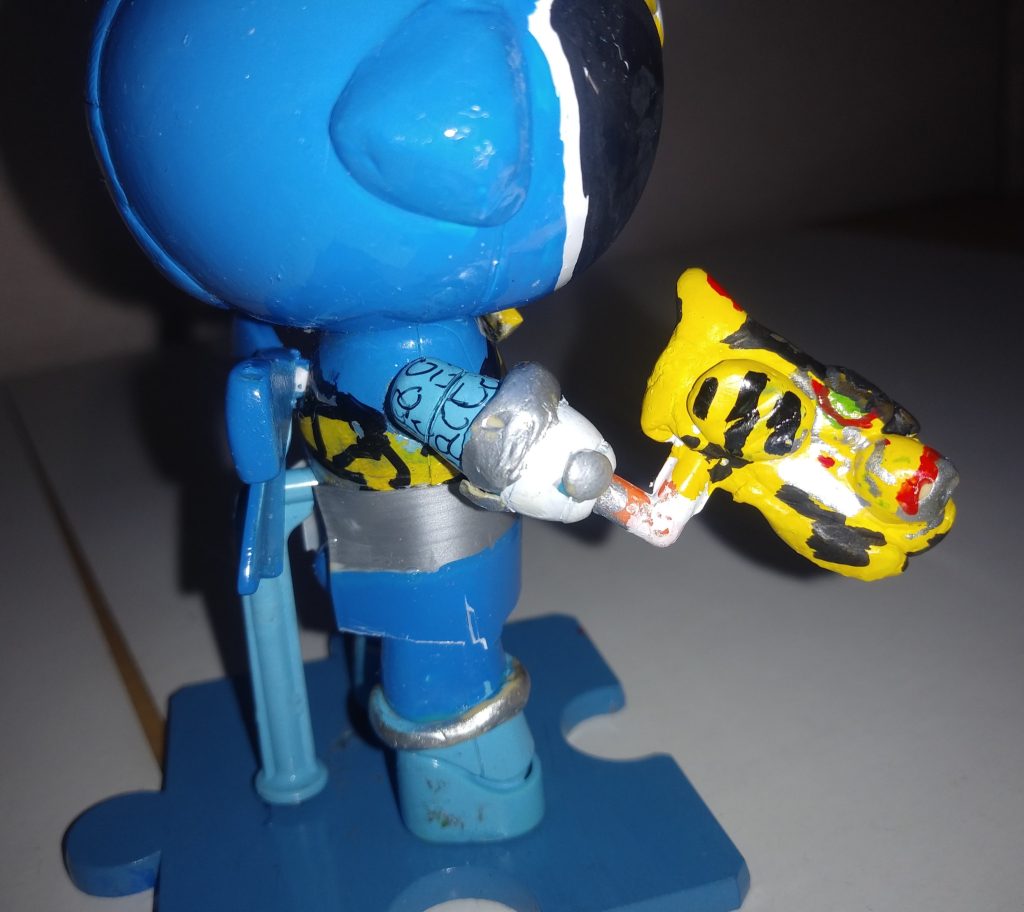 武器。「ガブリボルバー」毎度なエポキシパテ＋ランナー製 