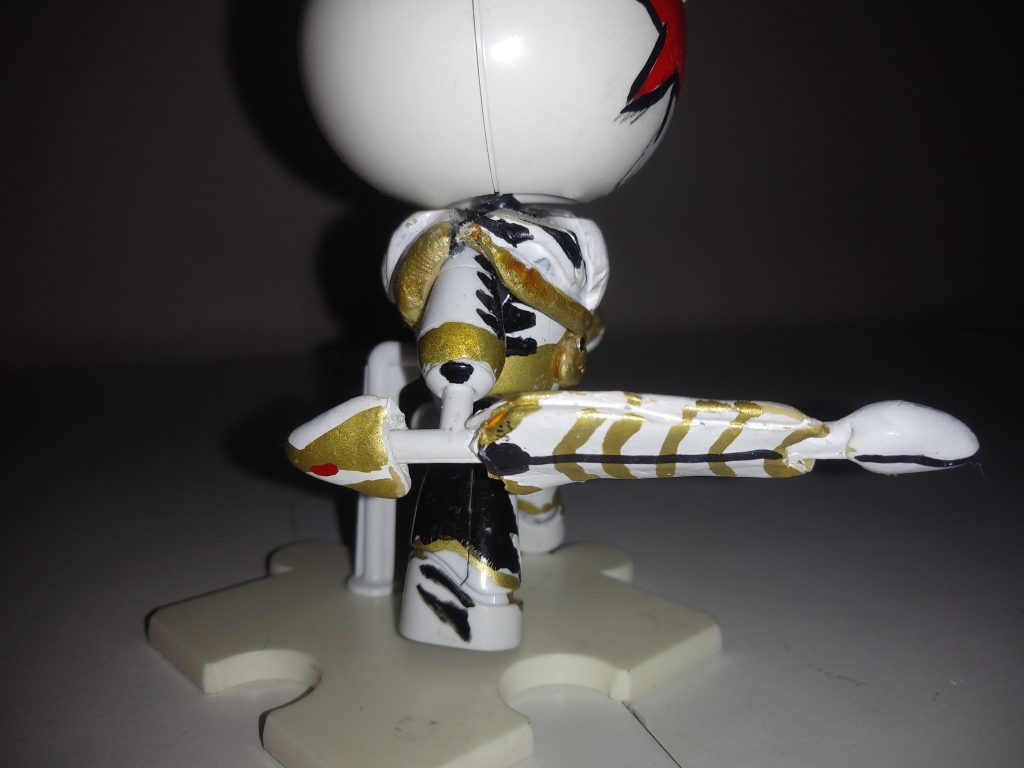 武器。一応、ペンモード↔️ソードモードに変形可!?