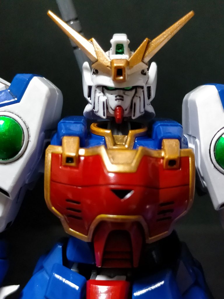 バルカン:頭部に2基固定装備される。装弾数は少なく、掃射時間は1分に満たない。