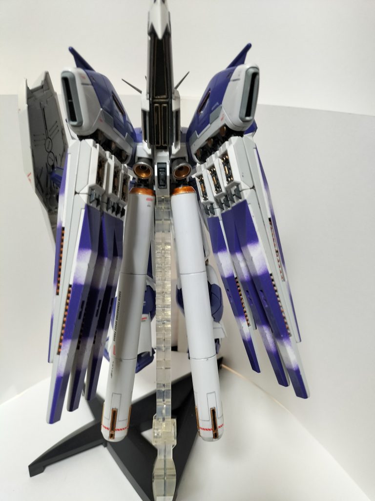 バックパックが、重いのと接続部分が緩くなっていたので思い切って接着したのに撮影時ポロポロ落ちました。（笑）