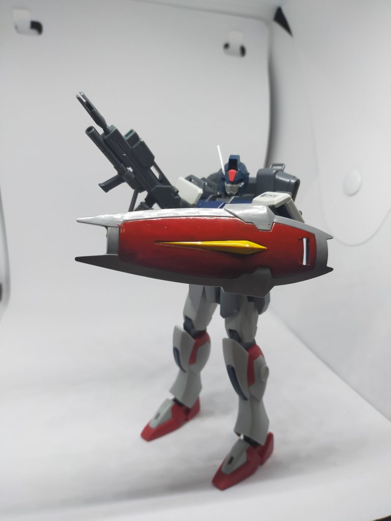 主な特徴として・シールドは新調・パラシュートパックは空挺降下の他に補給任務等の物資運輸が可能・なおかつビームサーベル2本搭載・新型アーマーシュナイダー(後のスティレット)搭載・ストライカーシステム搭載