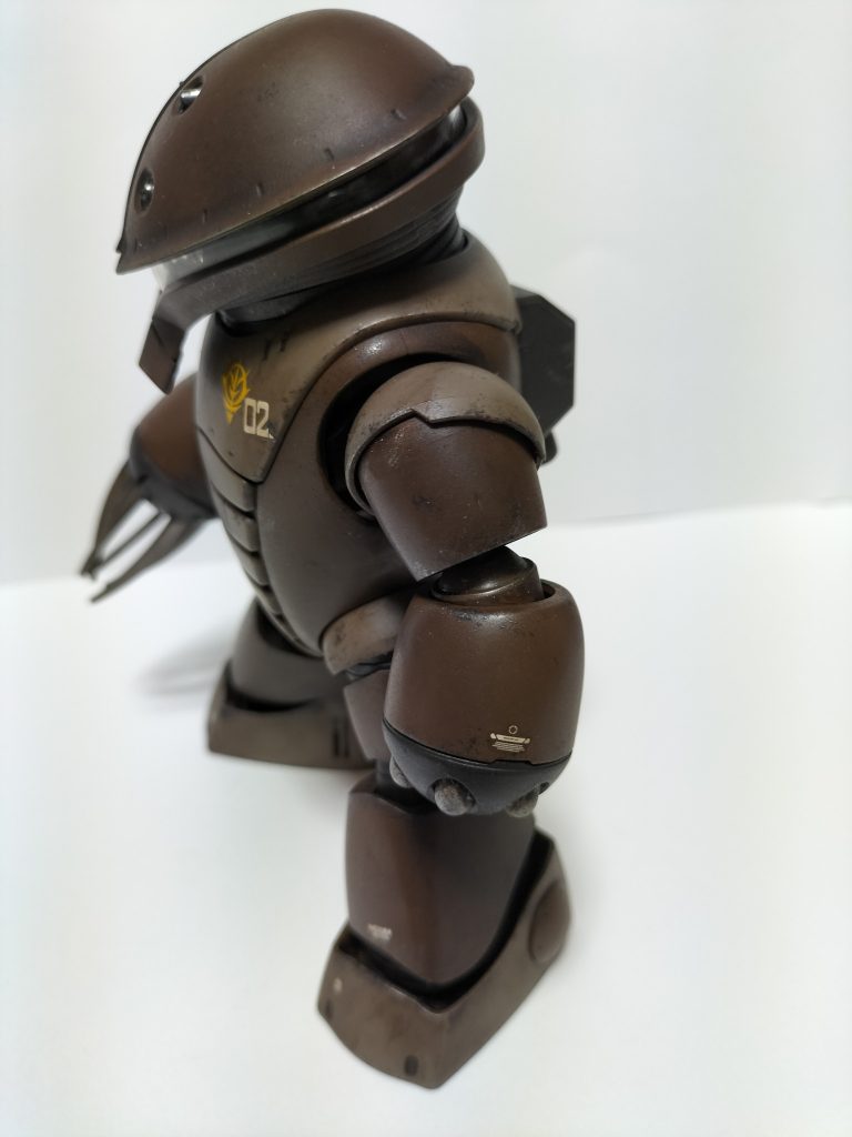 ウェザリングカラーのグランドブラウンを買ってきて試しに使ってみました。何にも見ずに瓶生でペタペタ塗ってみたら濃いいんですね(笑)
