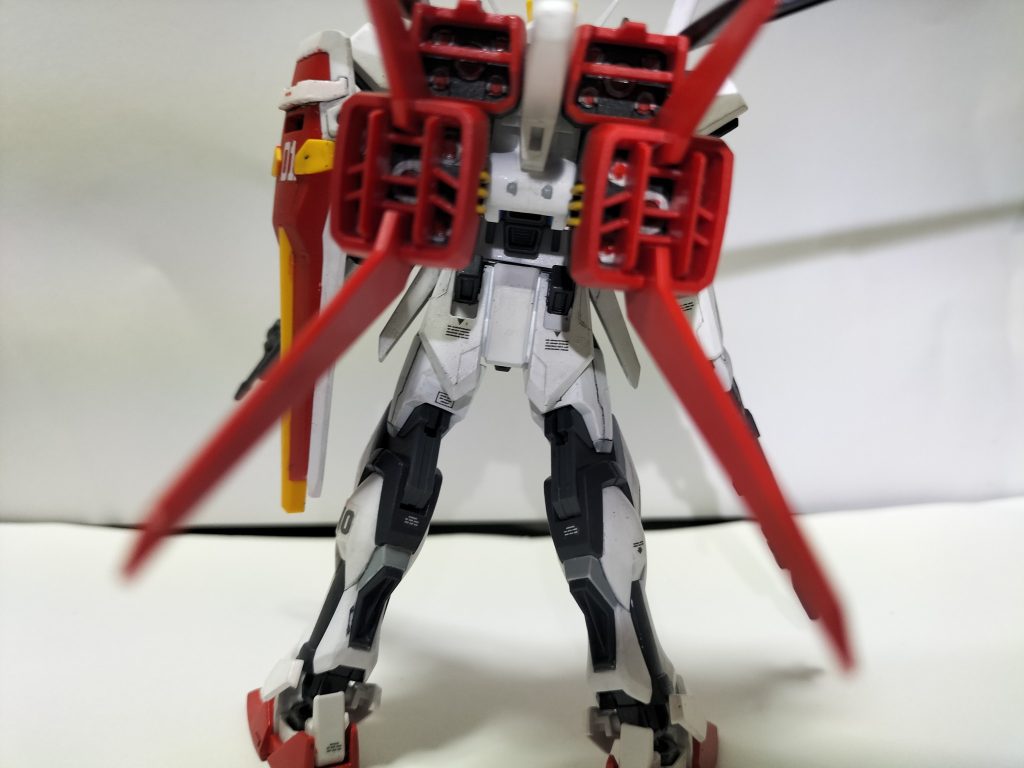 塗りにはまってディテール後回しになりました（笑）追加のパネルラインは塗った後にデザインナイフでフリーハンド。掘ったというより切った。