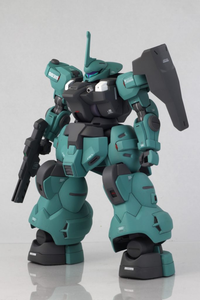 緑の塗装はガイアカラーのストーングリーン