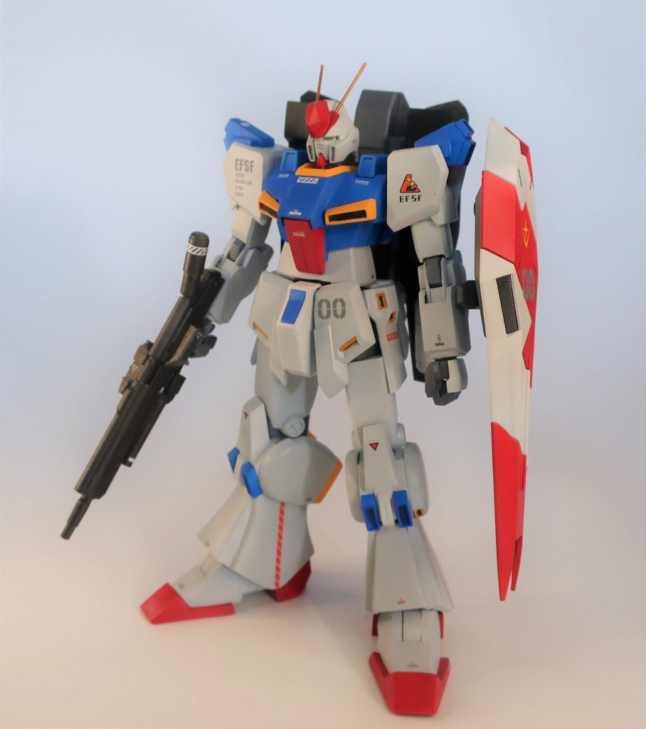 武器と盾はハイニューのものを一部加工して持たせています。アナハイムで試作中だったのを流用したのでしょう。盾はジュドー君のイメージカラーである赤に塗り直し。