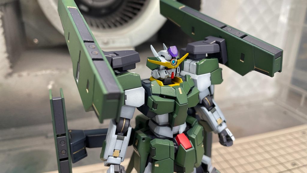 ガンカメラも一応塗り分けてあります。