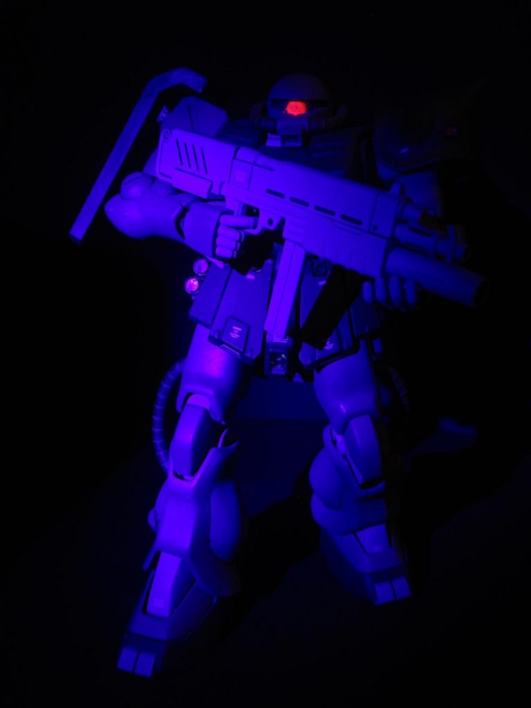 UVライト照射にて。