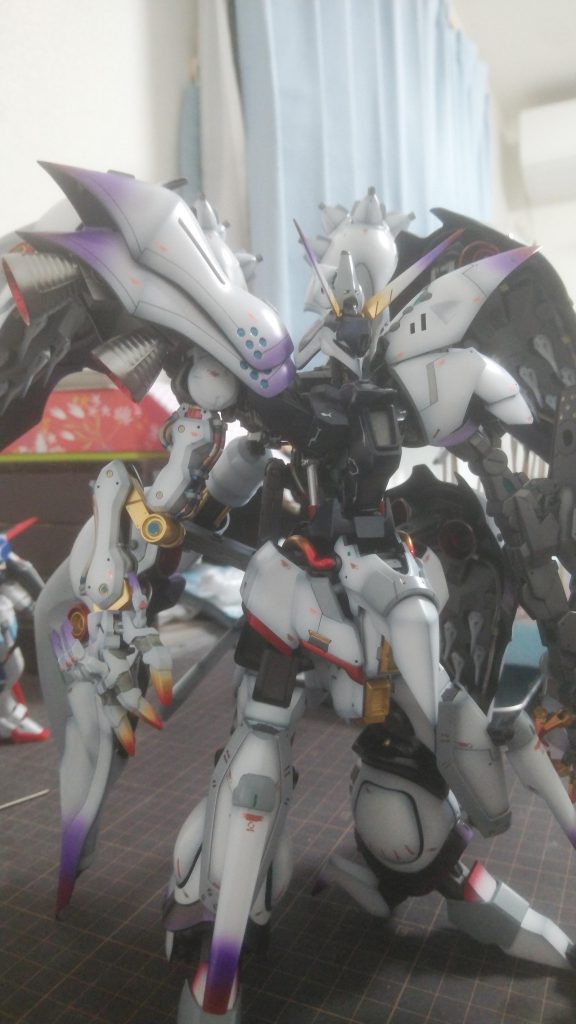 ベースにバウンドドックの上半身、腰回りにクシャトリヤ、脚部はバウンドドックという構成です