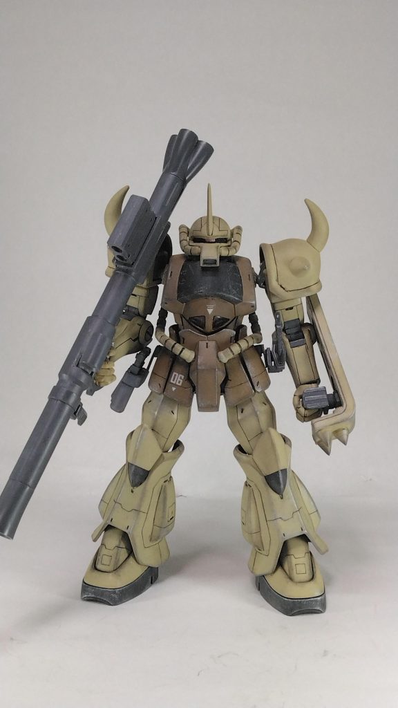 隊長機(大尉)って言う脳内設定です。水性塗料(アクリジョン)で筆塗り初挑戦しました。