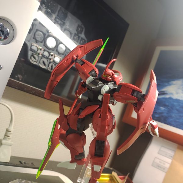 2022年12月3日発売日に買ったぞー肩にイカした装甲が付いてる！