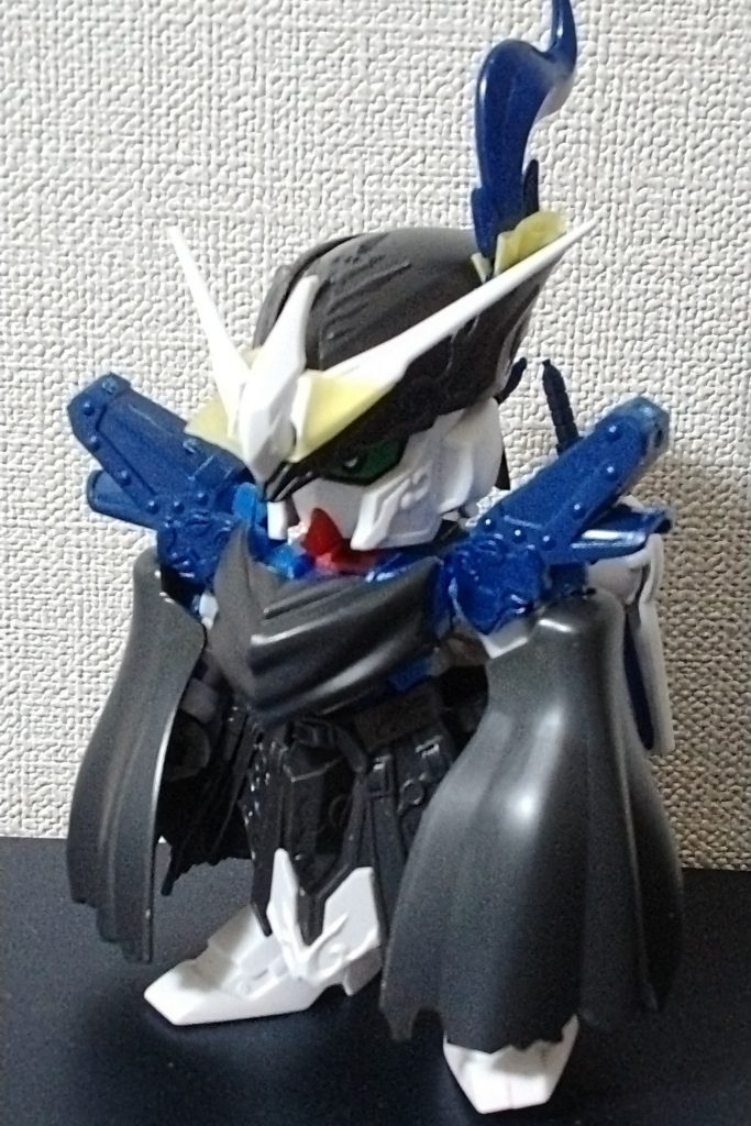 同じく制作中の義弟カルルセヴニガンダム。「侠気の(カルルセヴニ)トルフィン」とも呼ばれたトルフィン・トルザルズソンはアメリカ大陸で初めて生まれた初の西欧人の父(ややこしい)演者はGP01fb。腰回りが3人とも一緒になってしまい悩ましい。