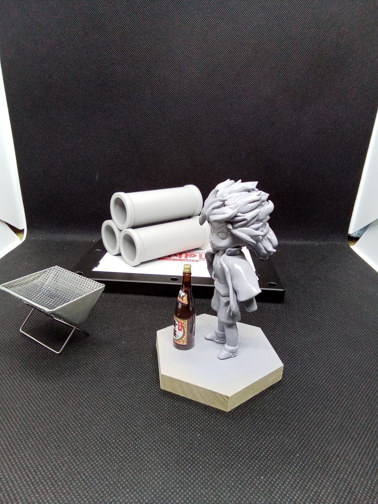 髪の毛と上着は伸ばしたパテで一気に造って時間短縮このあと毛先を細くしてヤスリがけ