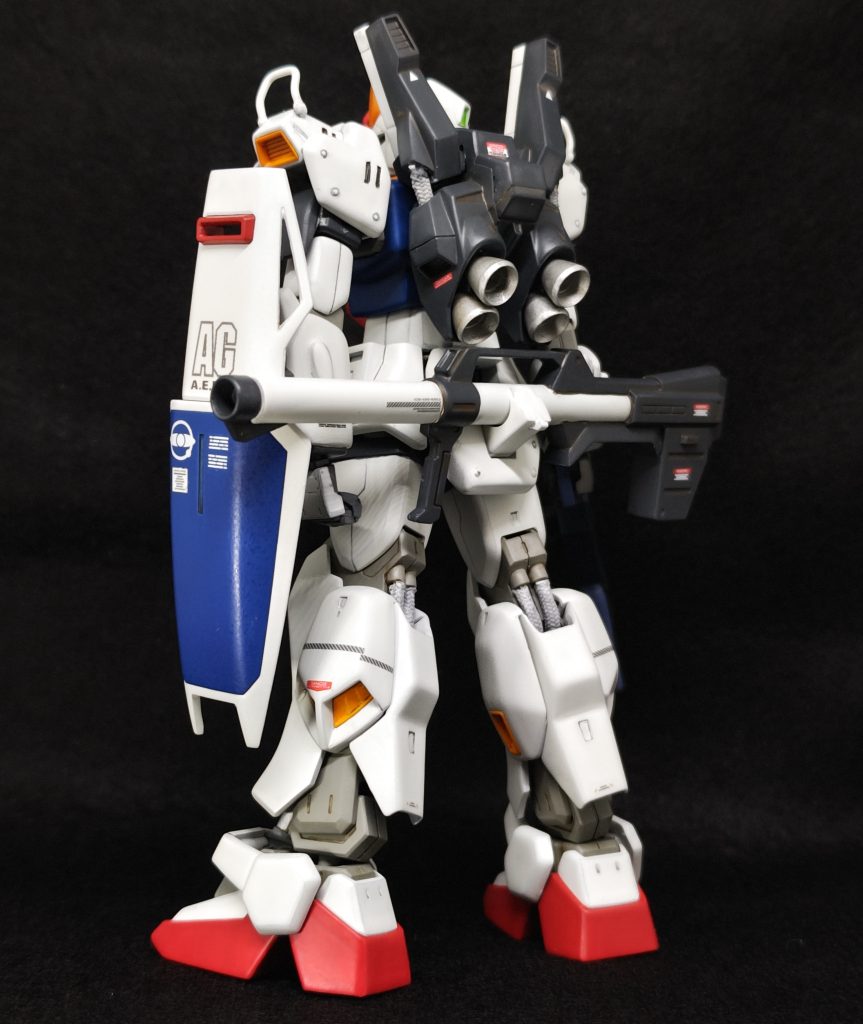 ヤスリはいつも600番から使っていたんですが、320番400番ももっと使うべきだったんですね。今回は金ヤスリもガンガン使いました。結局、塗装に手こずって、完成には時間がかかりましたが。