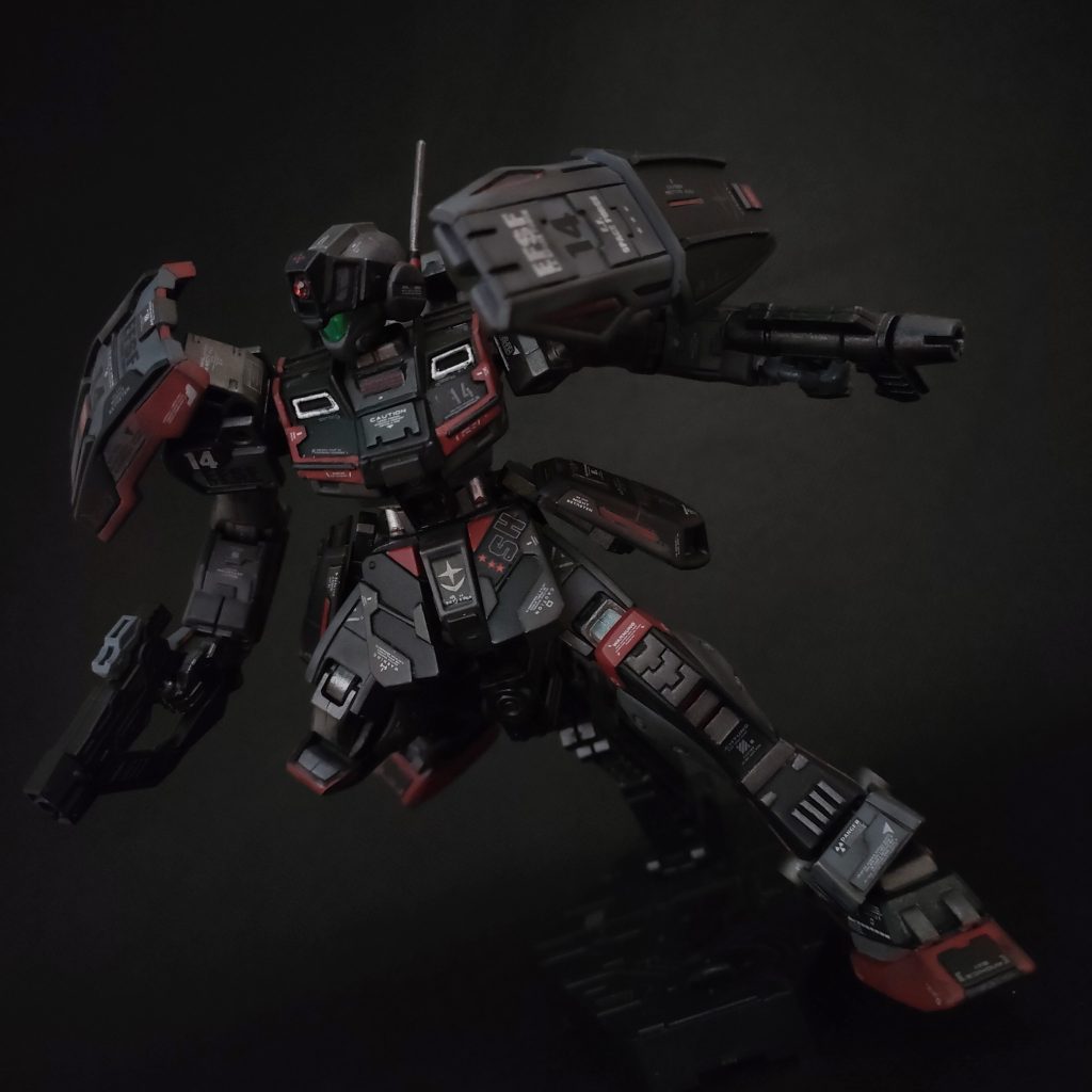 基本、中遠距離支援型の設定ですが近接戦も可能な仕様に。デミトレーナーは稼働が良くアクションがとりやすいですね