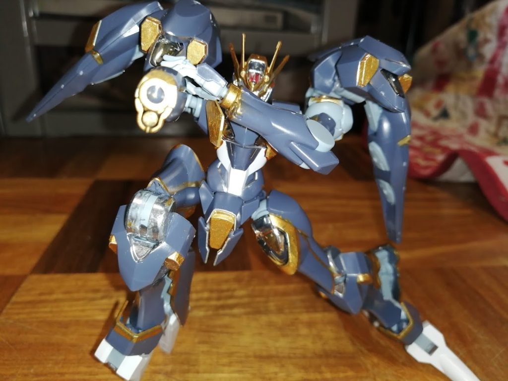 製作中に思ったこと手首パーツなしだとなんか手首ジョイントの穴からバスター(ロックマンXのバスターとかサムスのアームキャノンみたいな)のが出そう