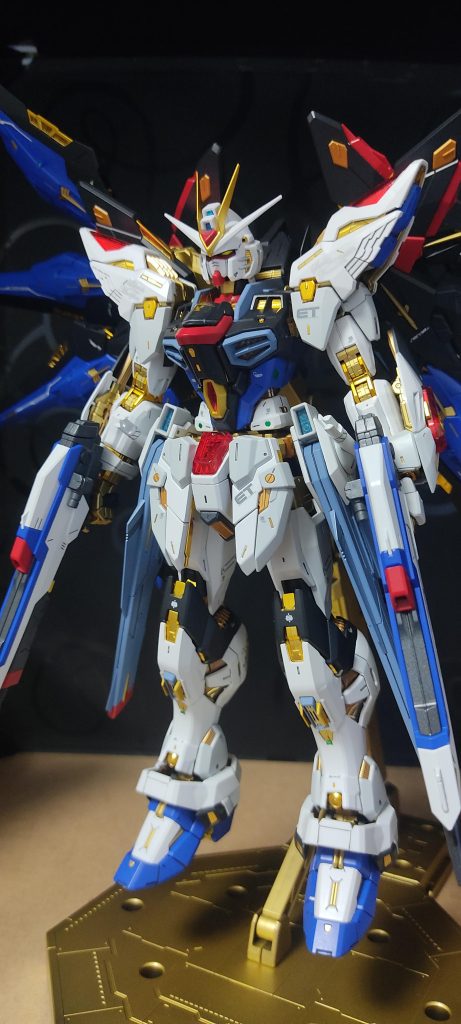 ご覧頂き有難う御座いました。年明けはHi-vガンダム Ver.Ka の制作を予定しています。