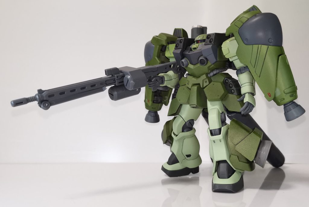 武器はMSGのヘビィマシンガン。とてもかっこいいので気に入ってます