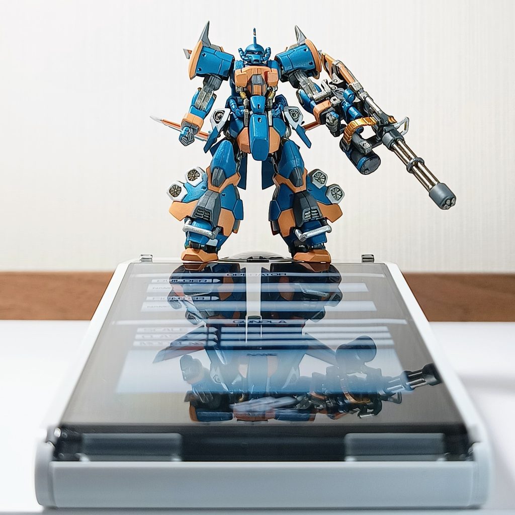 放送当時に買ったGPベースとサイズ比較。小さくって難しかったので合わせ目とかは気にしないことに。