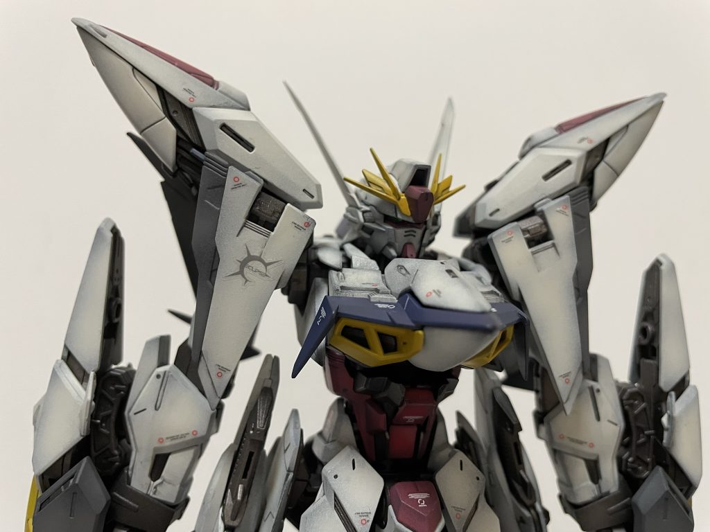 MG 1/100 MVF-X08 ECLIPSE GUNDAM（エクリプス ガンダム）