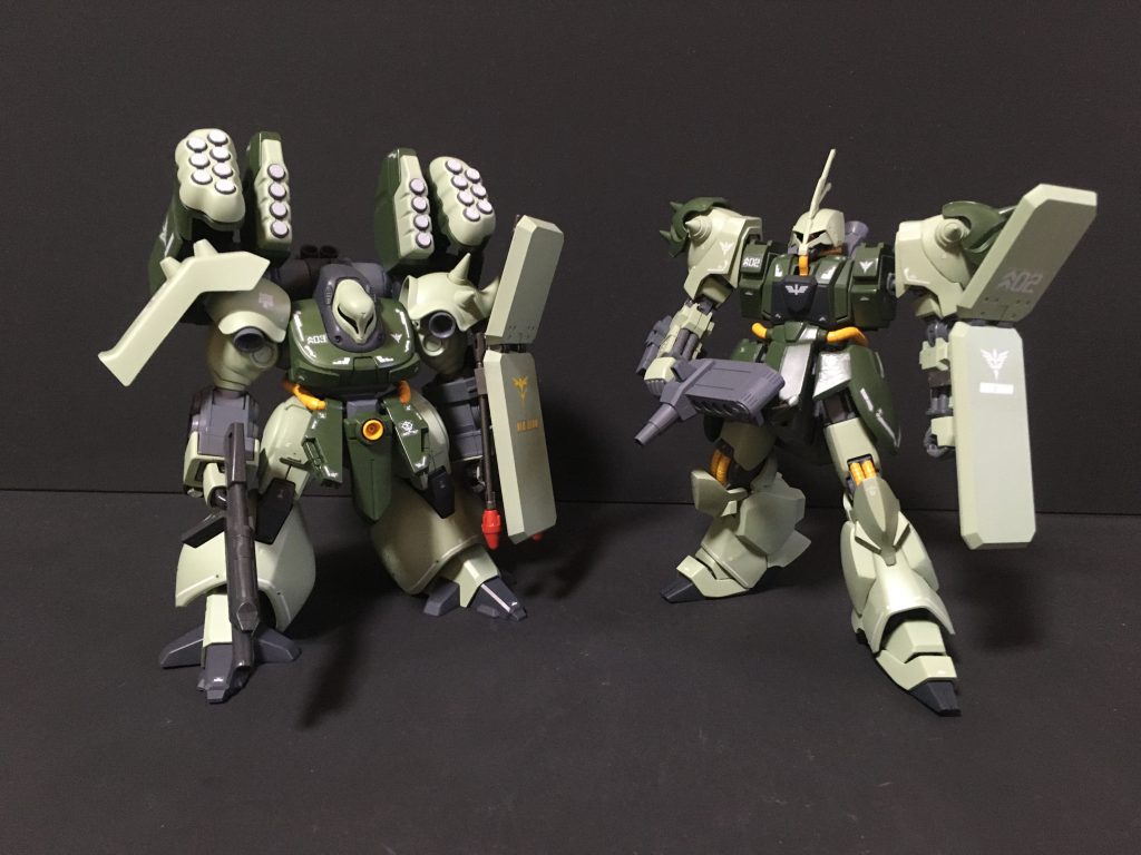 アクシズ開発系ネオジオン軍量産機の2ショットです。ガルスJ https://gumpla.jp/hg/1249532ズサ https://gumpla.jp/hg/1249557ご覧いただきありがとうございました。気に入っていただけたら いいね👍をよろしくお願いいたします。