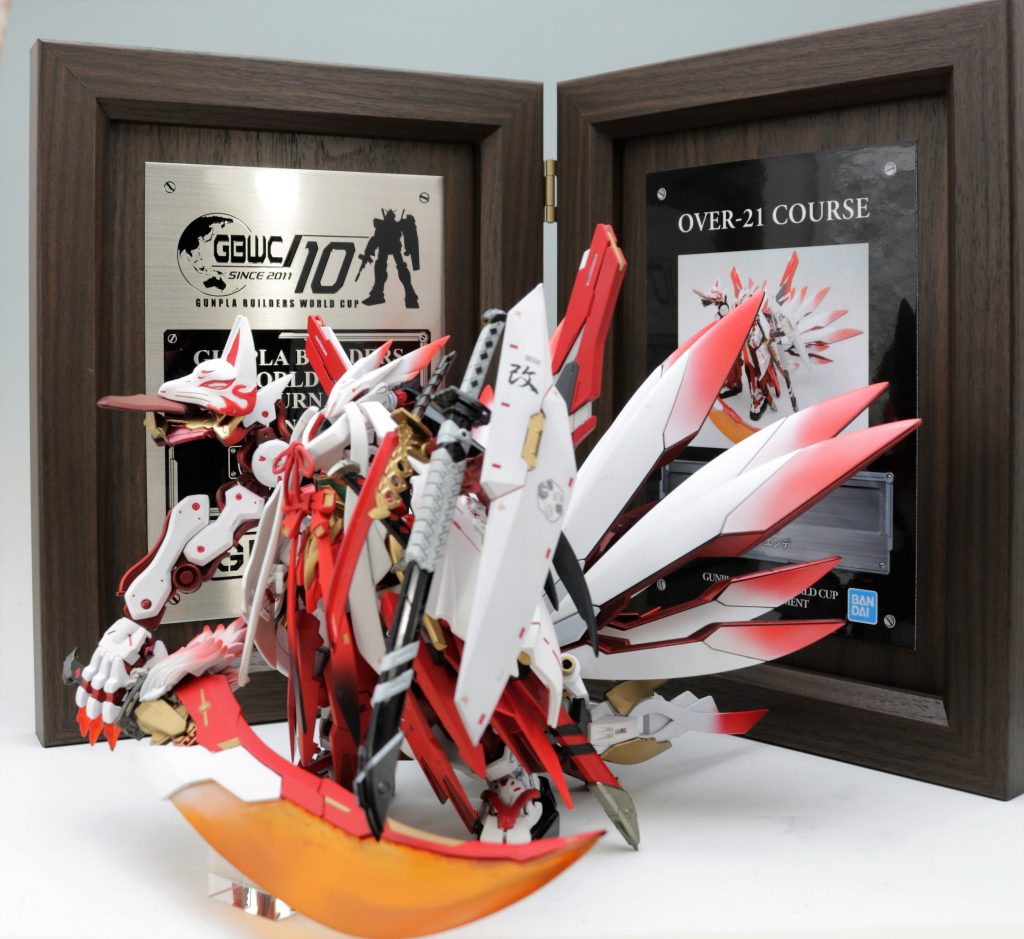 最後にファイナリストの証でもある副賞の盾です。本来であれば会場で頂けるはずでしたが、コロナの影響でオンライン開催で、後日発送となりやっと手元にきました。これを手にしたかったから続けてきた挑戦ですが、まだお台場で展示する事が達成出来ていませんので来年も頑張ります。