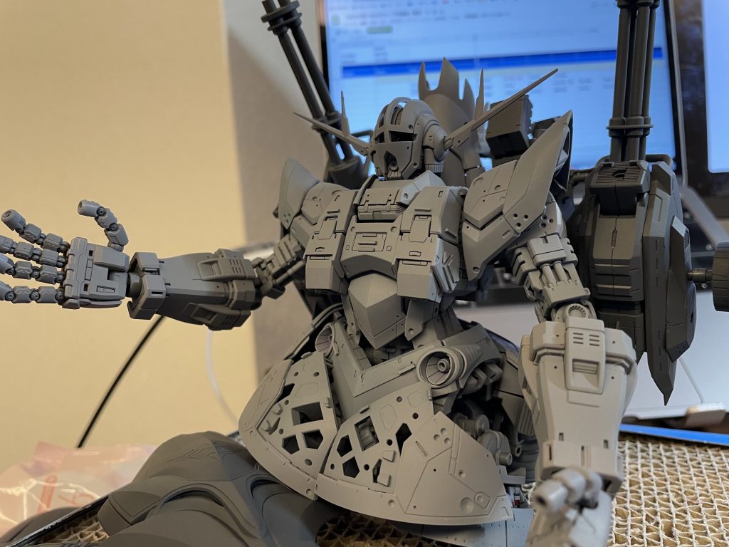 サフった写真「これでも十分かっこいいじゃん」っていうのと、「塗装したらもっと良くなるかもしれない」という葛藤でいつも揺らぎます