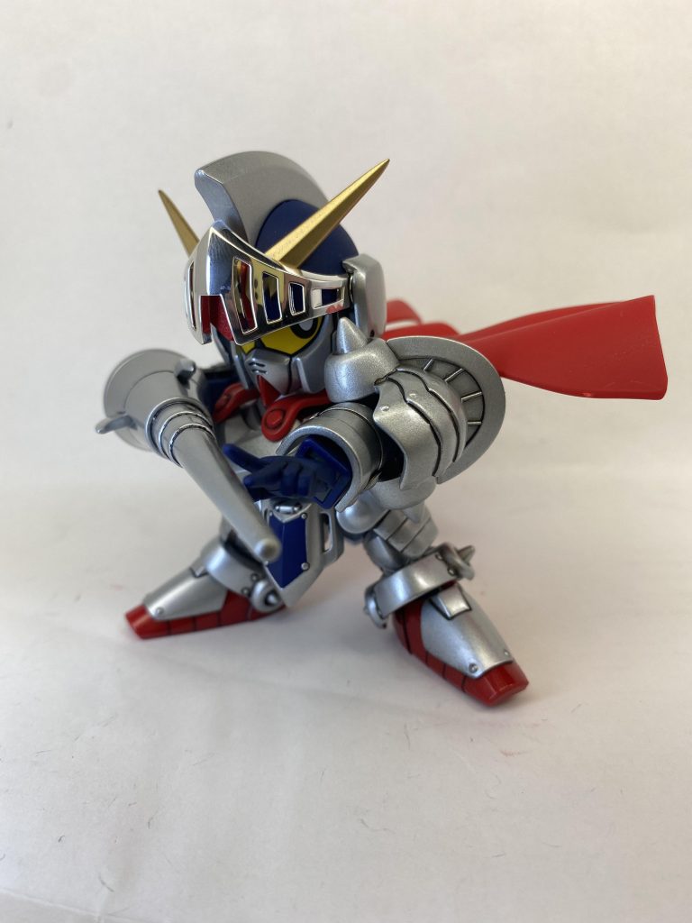 アクションポーズ1。目線は正面と右向きにしました。この目のパーツはできれば全部使えるようにしてほしかったところ。このキットの唯一の不満点かも知れない。