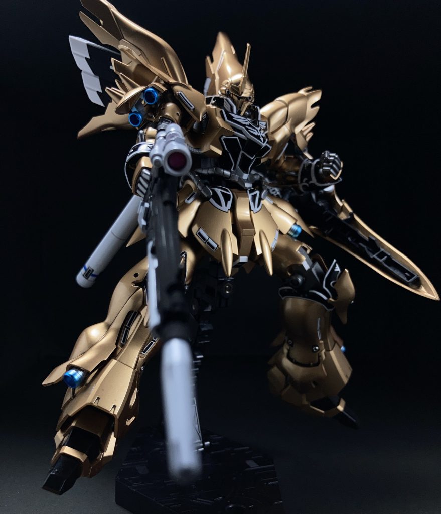 クワトロ専用シナンジュ–4枚目/制作者:DM