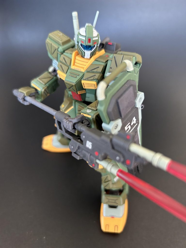 ゴツゴツ感がいい感じの機体です。