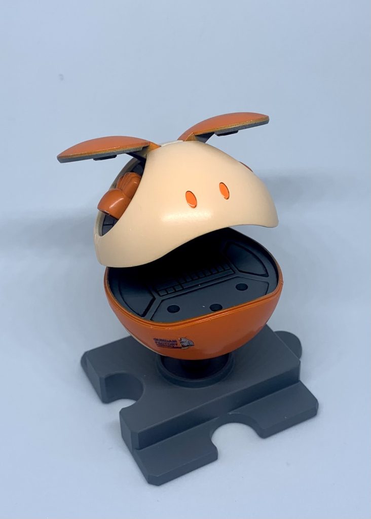 横浜ガンダム限定ハロ–3枚目/制作者：甘食w