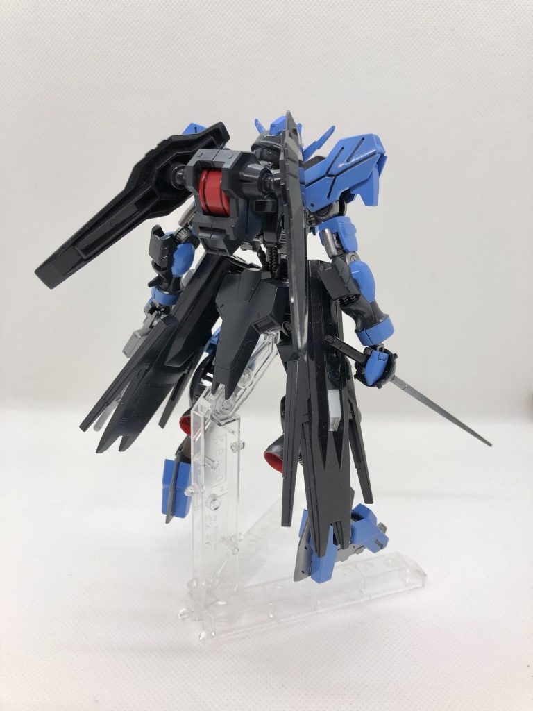 バックパックと肩が干渉するので、間にジョイントパーツ入れました。(写真では分からないですが。)