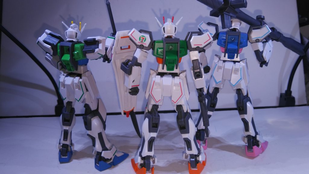 表裏ともにセブンイレブンと同じラインでシールを貼りました。