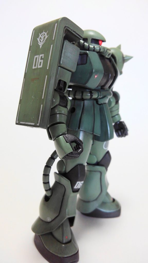 本当は、箱絵を真似て、ウェザリングや銀ハゲするつもりだったんですが。。。