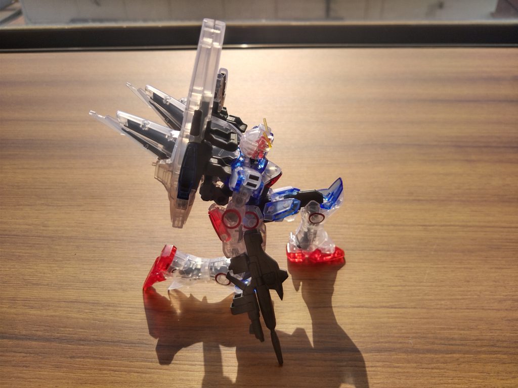 中々流行らない水星座り(当たり前)撮影ブースも持ち込めなかったので隔離部屋の出窓にて撮影(笑)背景に気を使うのでアングルが似たり寄ったりな結果に( ̄▽ ̄;)