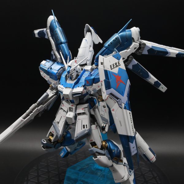 Hi-νガンダム 一部キャンディ塗装｜ポルテーロさんのガンプラ作品 