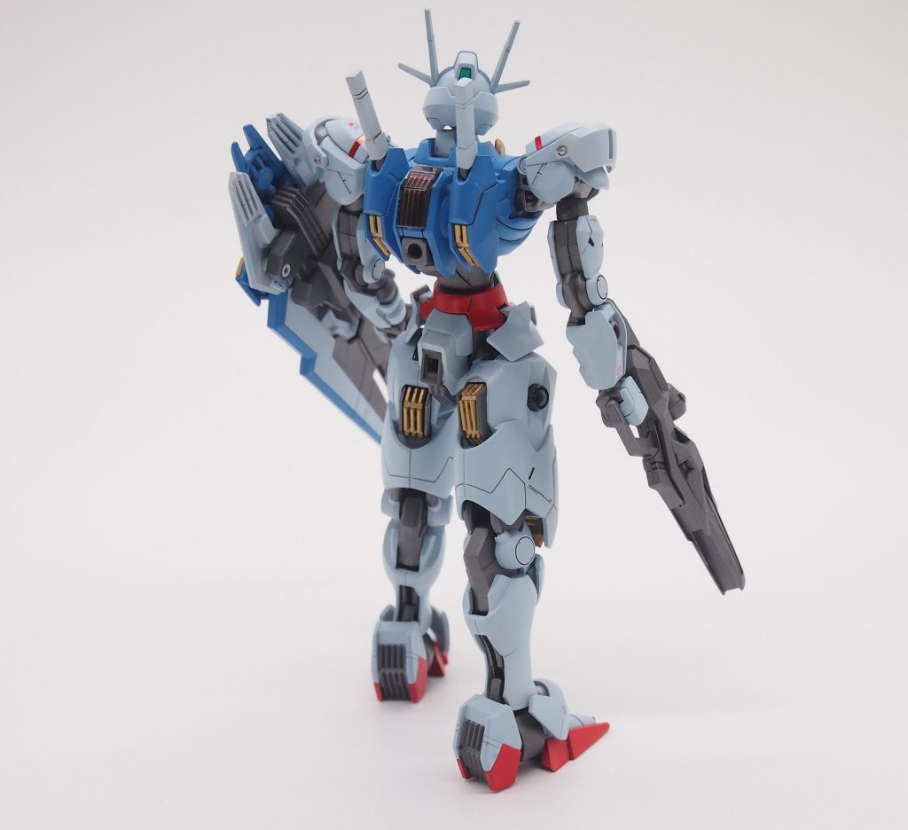 太ももの合わせ目は段落ちモールドにしました。ここを合せ目消しするのは凄すぎる。