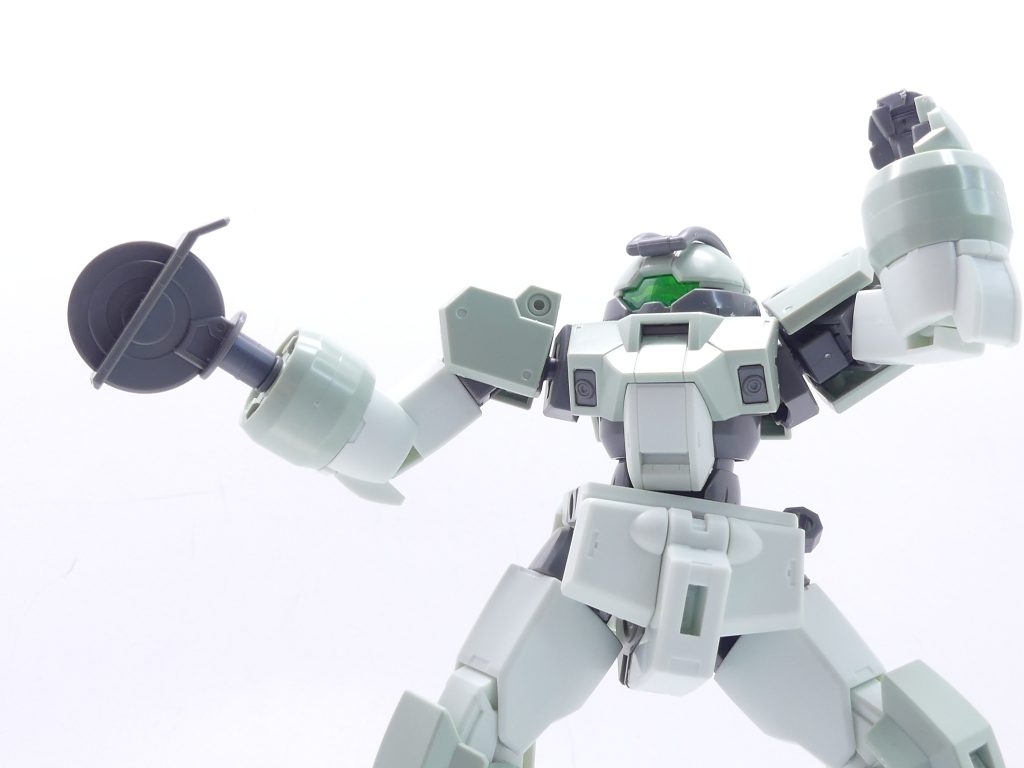 また、他の武装は3ミリ軸接続です。「30MM」のカスタマイズジョイント各種などで凹凸を調整してあげよう。