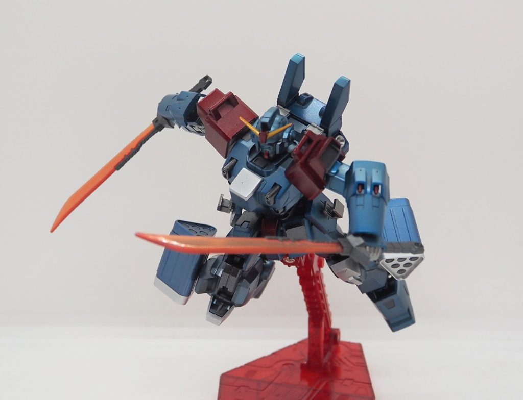 やはりヒートサーベル二刀流はハッタリが効いてかっこいいです。