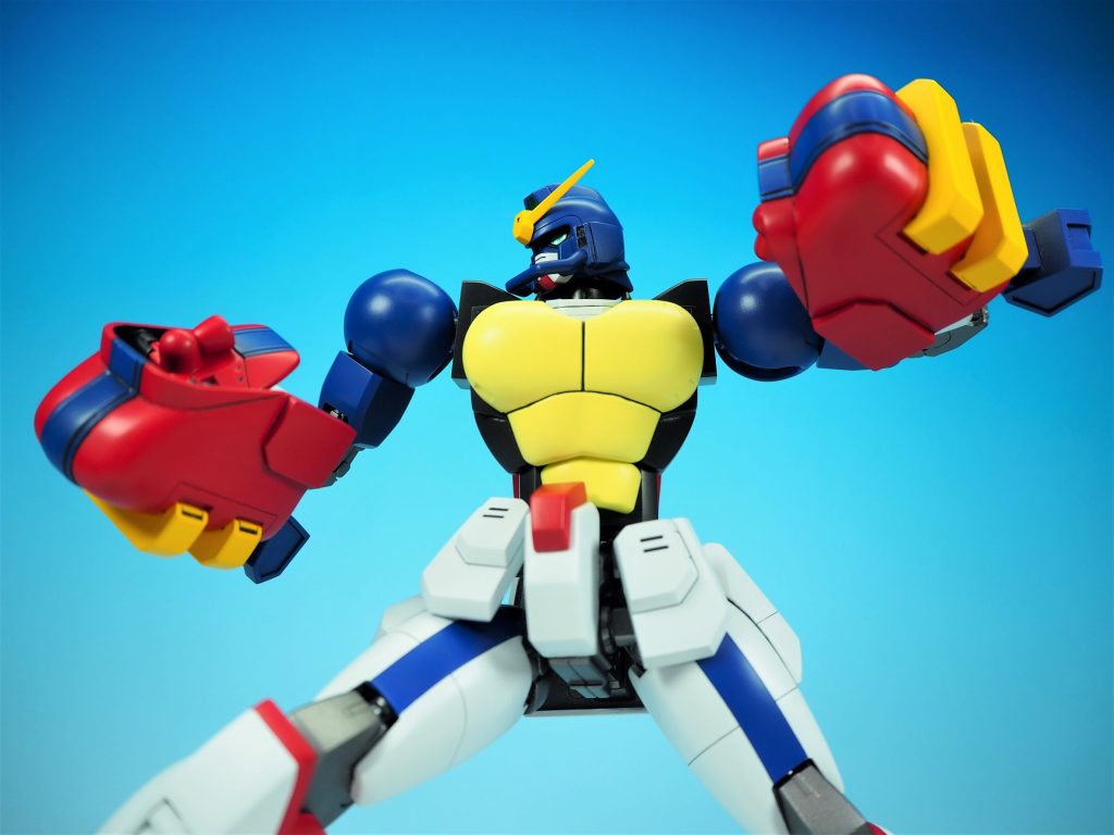 マックスターの頭部は旧キットの物をベースにプラ板やパテを使用して作り直して製作詳しいやり方は製作動画内で解説してます